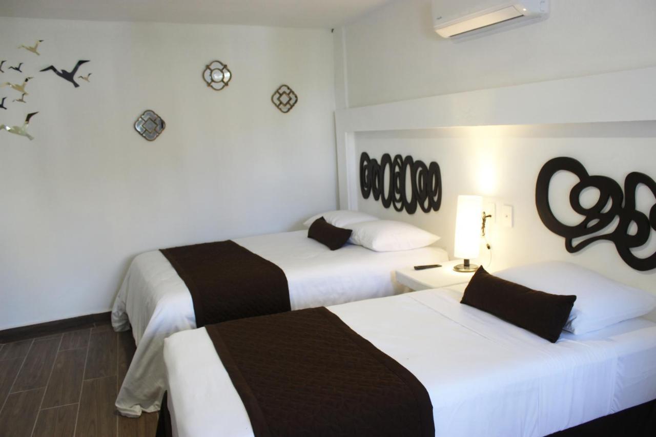 Hotel Celin Acapulco Exterior photo