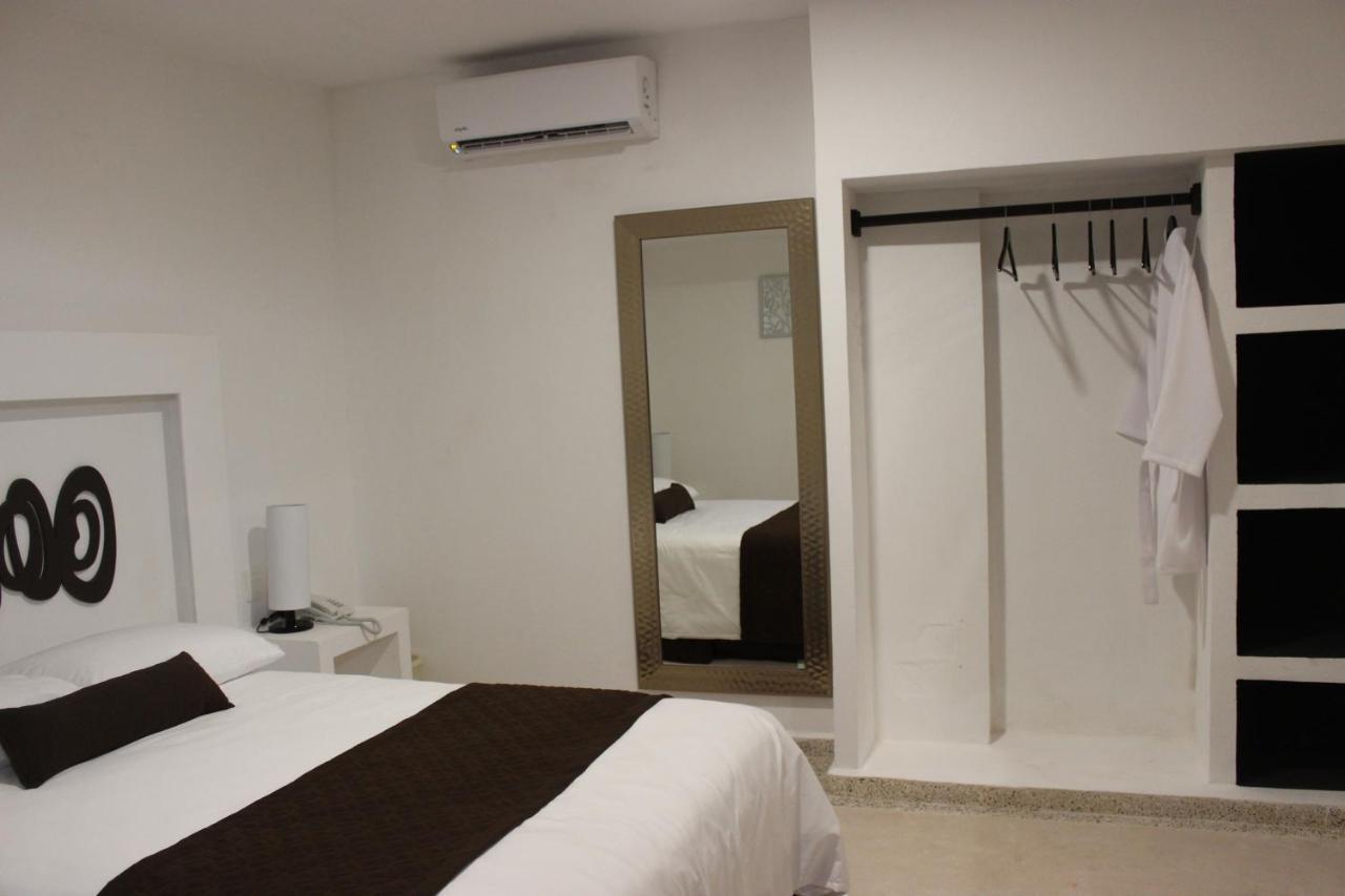 Hotel Celin Acapulco Exterior photo