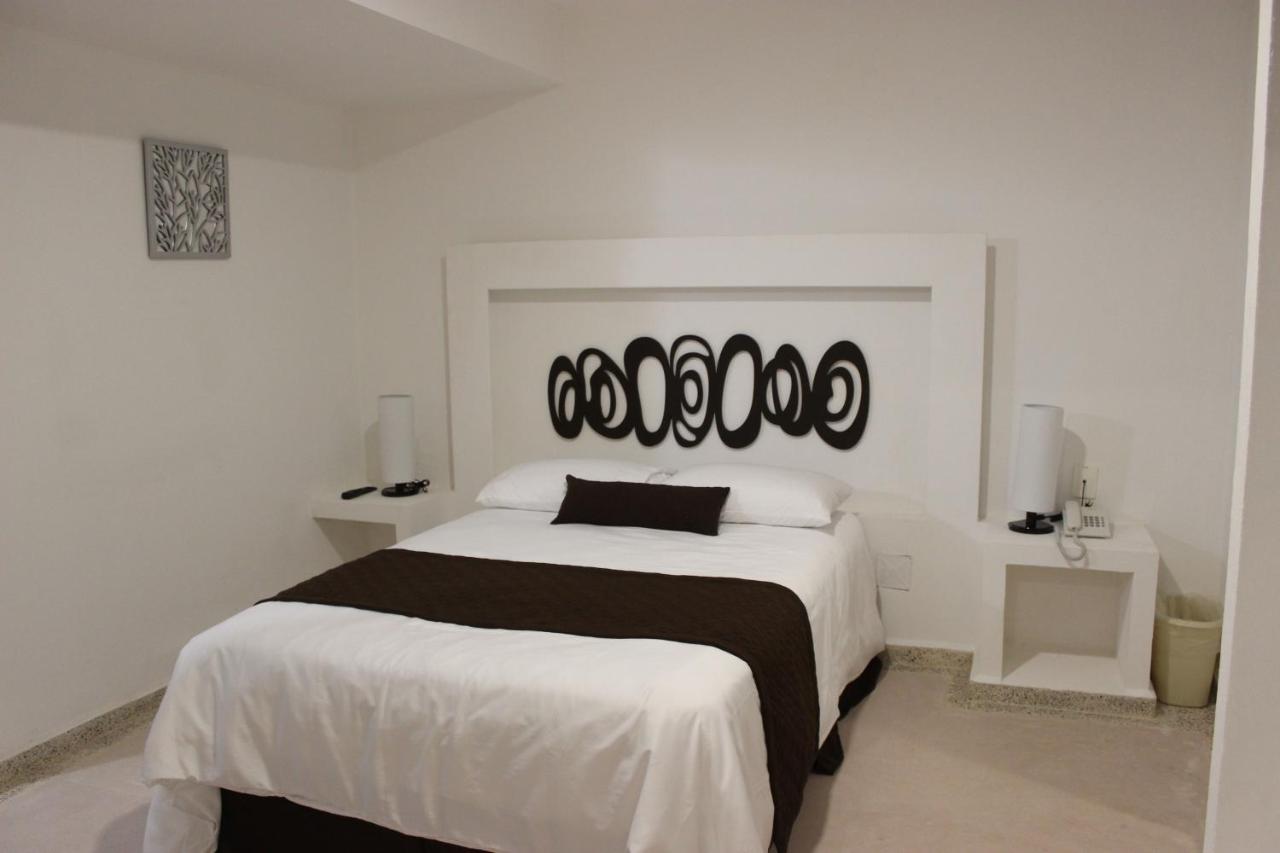Hotel Celin Acapulco Exterior photo